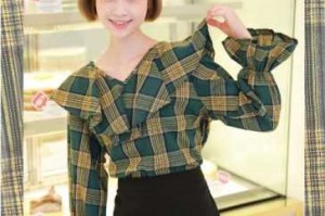 短发配什么衣服好看秋（短发配什么衣服好看秋）