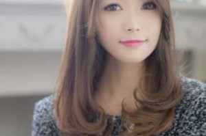 额头窄的女生适合什么发型（额头窄的女生适合什么发型图片）