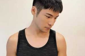 男生剪什么样的头式既好打理又好看,今年流行什么发型男士视频