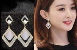 圆脸适合什么耳环,圆脸适合什么耳环好看
