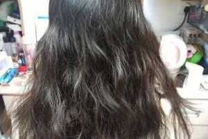 为什么烫完头以后回来洗一遍以后会那么乱,为什么烫完头不能洗头
