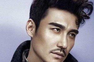 下颌骨大适合什么发型,下颌骨大适合什么发型男