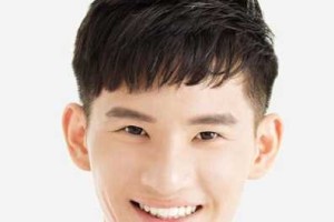 男士额头高剪什么发型（男生大脑门发际线高留什么发型）