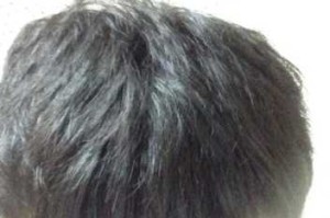 男生头发又干又毛躁怎么办,头发干枯毛躁怎么办男士