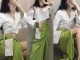 草绿色衣服配什么裤子（绿色衣服搭配什么颜色的裤子好看）
