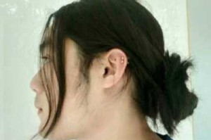 发际线高怎么扎头发才好看,高额头适合什么发型男