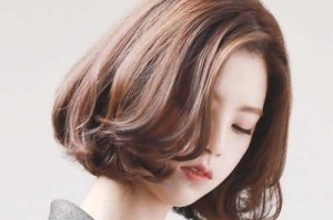 女生短发怎么吹造型（女生短发怎么吹造型好看）