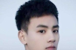 什么头发好看男生学生（什么头发好看男生学生发型）