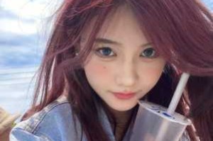 28岁染甚么色彩的头发好看,28岁适合什么发型女