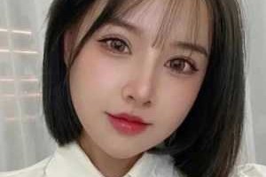 矮个子圆脸女生适合什么发型（矮个子圆脸女生适合什么发型图片）