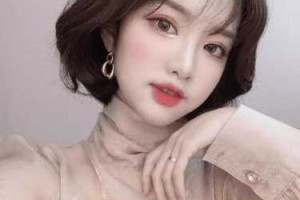 矮小个子适合什么发型（又瘦又矮的人应该留什么发型）