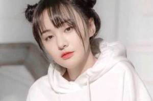 怎么扎两个丸子头（怎么扎两个丸子头简单好看）