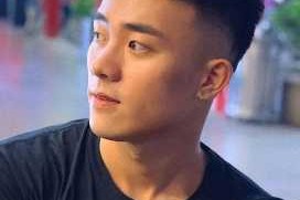 头大的男人适合什么发型（头大的男人适合什么发型图片）