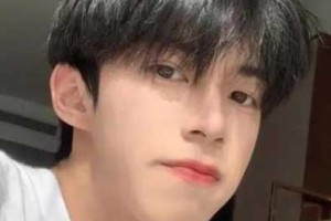 自己怎么修刘海（男生怎么自己修刘海）
