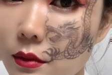 脸涂什么颜色（龙的脸涂什么颜色）