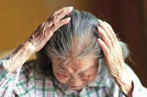 为什么60岁头发还是黑的,老人头发变黑预示什么意思