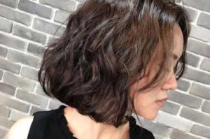 水波纹裁剪高层次还是低层次,水波纹短发怎么烫好看