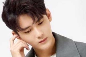男生刘海怎么烫好看（男生前面的刘海怎么吹）