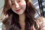脸大适合什么颜色的头发（脸大适合什么颜色的头发好看）