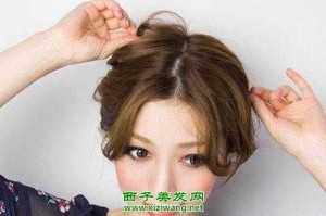 怎么中分头发（怎么中分头发视频教程）
