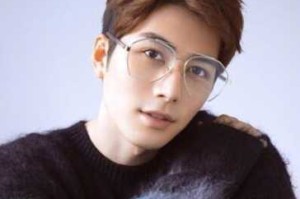 椭圆形脸适合什么发型男（椭圆形脸男生适合做什么发型，男生椭圆形脸）