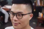 脸宽的人适合什么发型（脸宽的人适合什么发型男生）