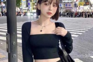 短发穿什么衣服好看夏天（短发穿什么衣服好看夏天女）