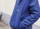 皮肤黑的男生穿蓝色衣服合适吗,男生有点黑染什么颜色头发好看