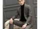 男格子外套配什么内搭（咖色格子西装配什么内搭）