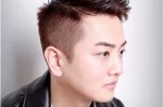 下巴平适合的发型,下巴平适合什么发型男