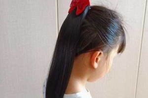 小孩马尾怎么扎好看（儿童头发怎么扎蝴蝶结高马尾）