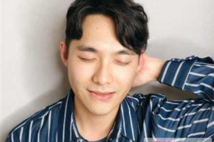 额头窄小脸颊宽怎么修饰脸型,脑门窄脸大剪什么发型男