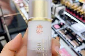 哪种牌子的隔离霜擦起来比较自然的啊,什么牌子的隔离好用啊女士