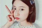 短发怎么带发带才好看（短发怎么带发带才好看女生）
