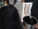 黑色染发剂染在衣服上怎么清洗,黑色染发剂沾皮肤上怎么去掉时间长了