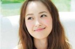 什么样的齐刘海显年轻（留什么刘海年轻还是不留刘海显年轻）