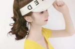 有帽子的衣服怎么披头发,戴假发怎么盘头发