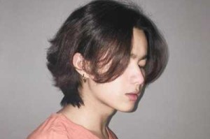 长头发怎么剪好看（男生长头发怎么剪好看）