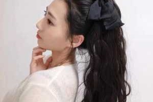 什么卷发扎马尾好看（什么样的卷发扎马尾好看啊）