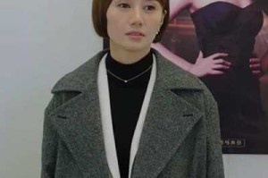 唐晶的头发是什么颜色（唐晶的头发是什么颜色的）