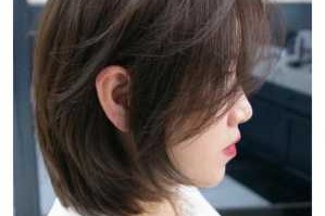 圆脸适合染深色还是浅色,大圆脸适合染什么颜色好看又盖白发