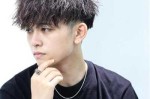 男孩头发硬留什么发型（男生头发又多又硬适合什么烫发）