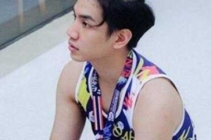 怎么梳发髻（男士发髻怎么扎）