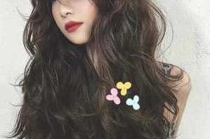 头发少的女生适合烫什么发型（头发少的女生适合烫什么发型好看）