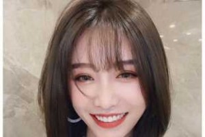 长发怎么戴假发不鼓（女生戴假发之前里面自己的头发怎么弄啊(长发)）