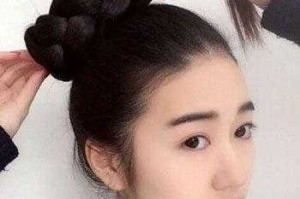 高髻怎么梳（头顶高怎么扎好看）