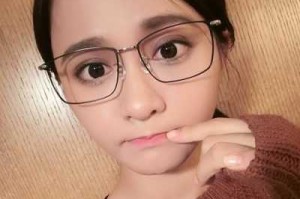 方形脸带什么眼镜