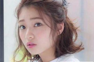 头发较短怎么扎好看（五十岁头发烫短了怎么梳好看些）