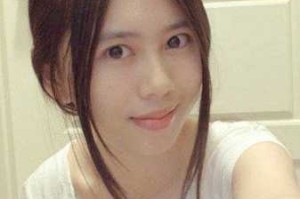 韩式中分刘海怎么弄（韩式中分刘海怎么弄）