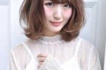 两颊宽适合什么发型（两颊宽适合什么发型女）